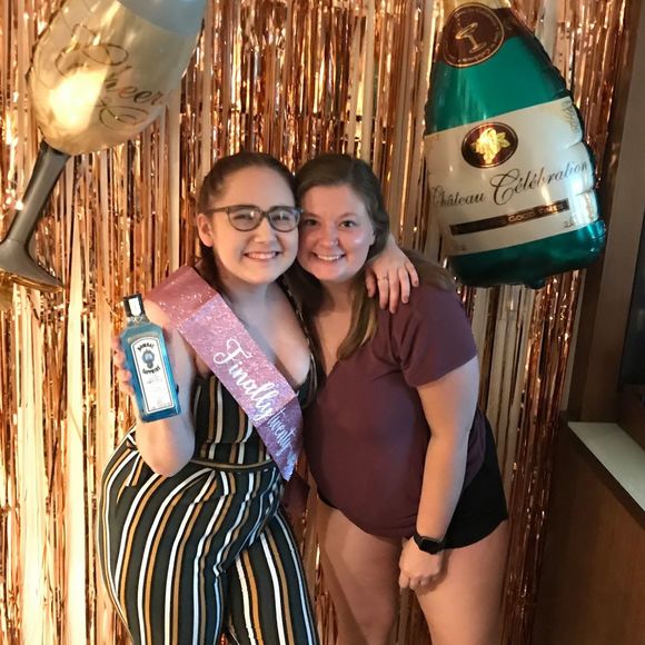 Meet your Posher, Alexis - Picture 1 of 1